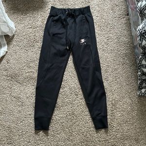 Nike sweatpants size small women’s